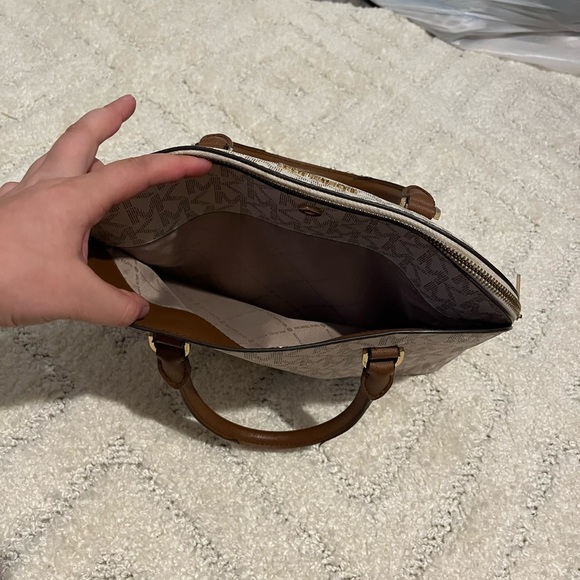 Michael Kors brown and cream purse - Picture 3 of 7